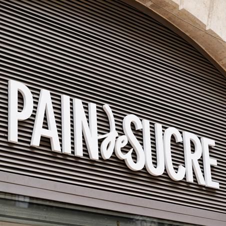 Enseigne découpée non lumineuse personnalisé